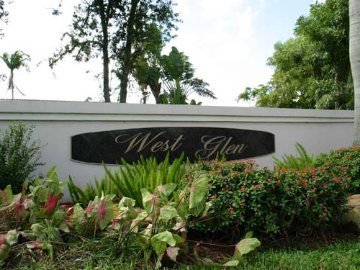 West Glen sign